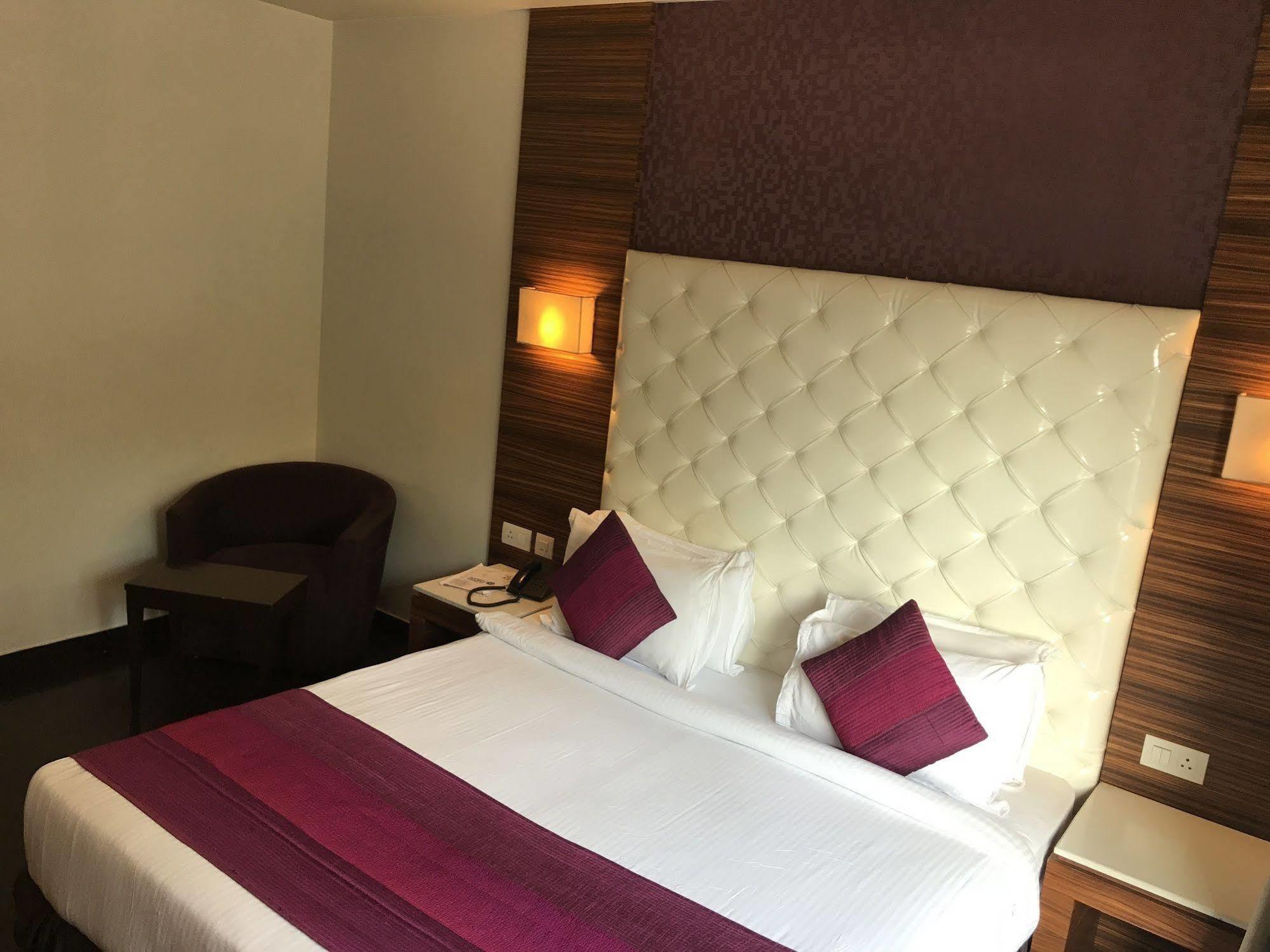 Hotel Ivory 32 New Delhi Extérieur photo